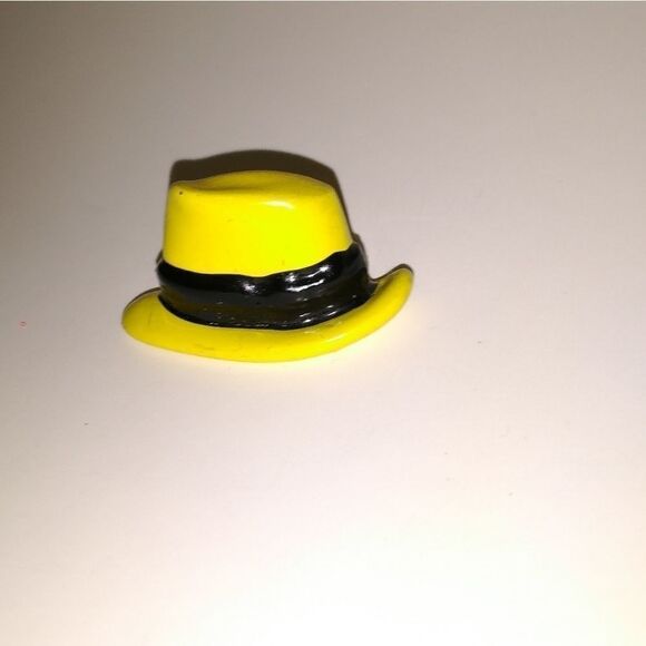 Wendy Gell Dick Tracy yellow hat from movie - Picture 2 of 3
